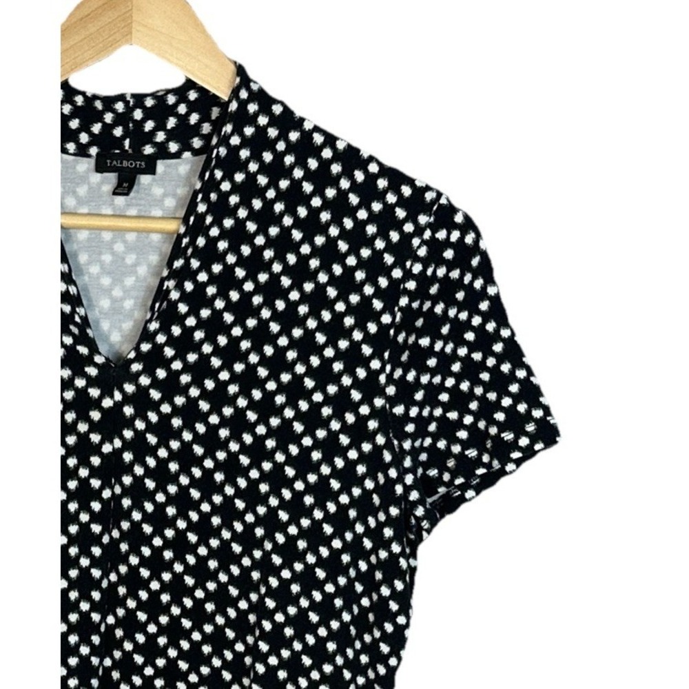 Talbots Black Polka Dot Pullover Blouse Women's Medium V-Neck Short Sleeve - Picture 3 of 6